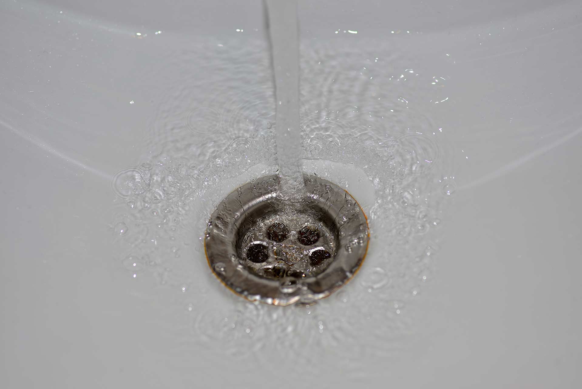 A2B Drains provides services to unblock blocked sinks and drains for properties in Orsett.